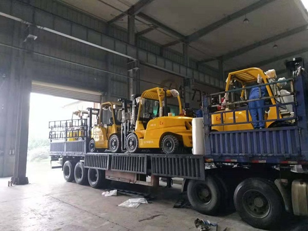 1645495990203517.jpg 佳力內(nèi)燃防爆叉車